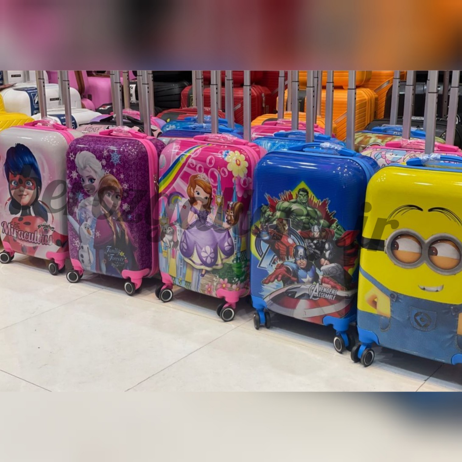 چمدان بچگانه فایبر سایز 20 اینچ - تصویر 15