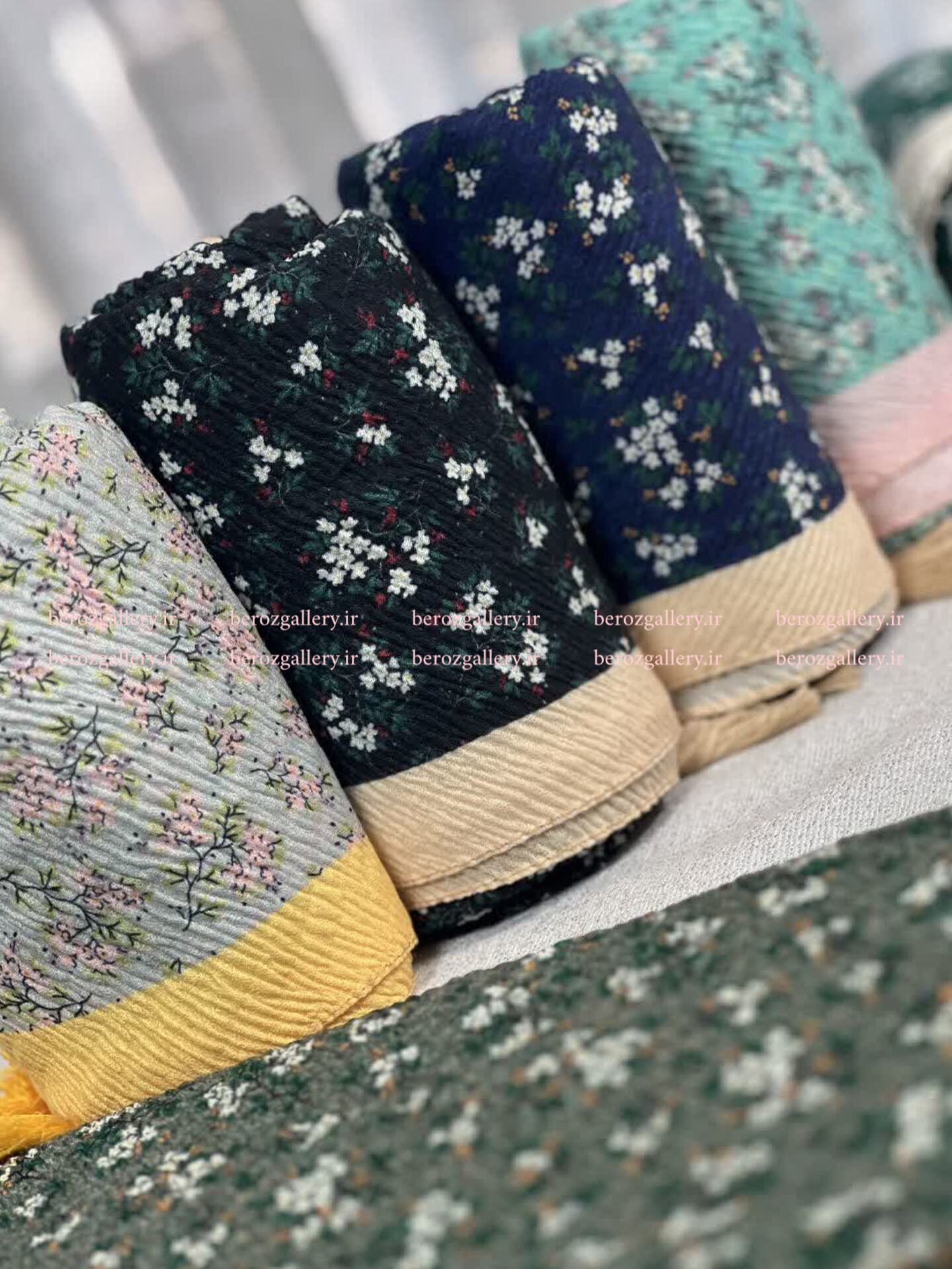 روسری پلیسه برشکا گلدار قواره ۱۳۰ - تصویر 32