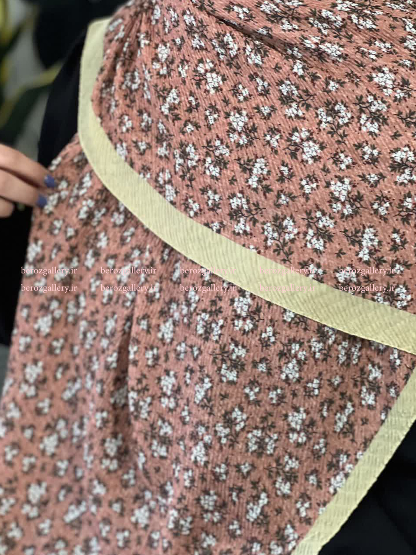 روسری پلیسه برشکا گلدار قواره ۱۳۰ - تصویر 9